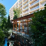 Centrum Zdrowia I Wypoczynku Ikar Resort 3*