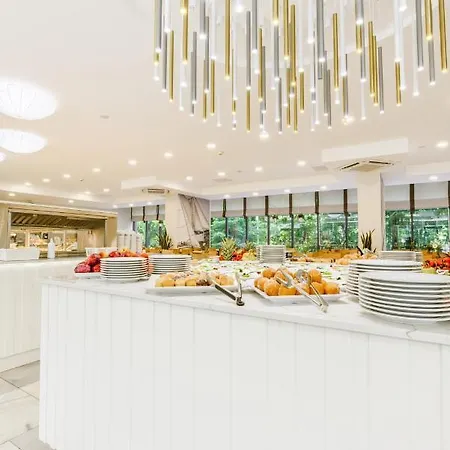 Rezort Centrum Zdrowia I Wypoczynku Ikar 3*